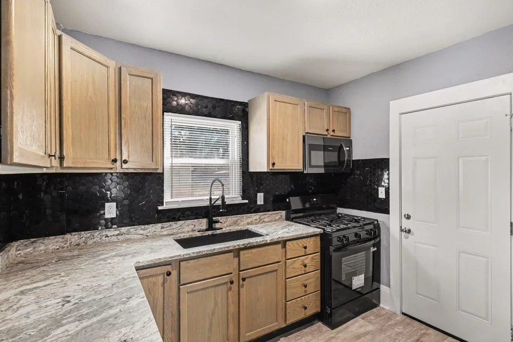 113 E Robinson Street Jackson City, MI 49203