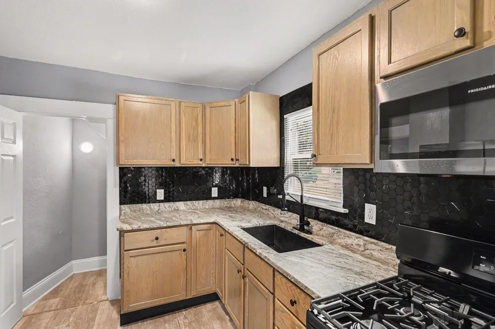 113 E Robinson Street Jackson City, MI 49203