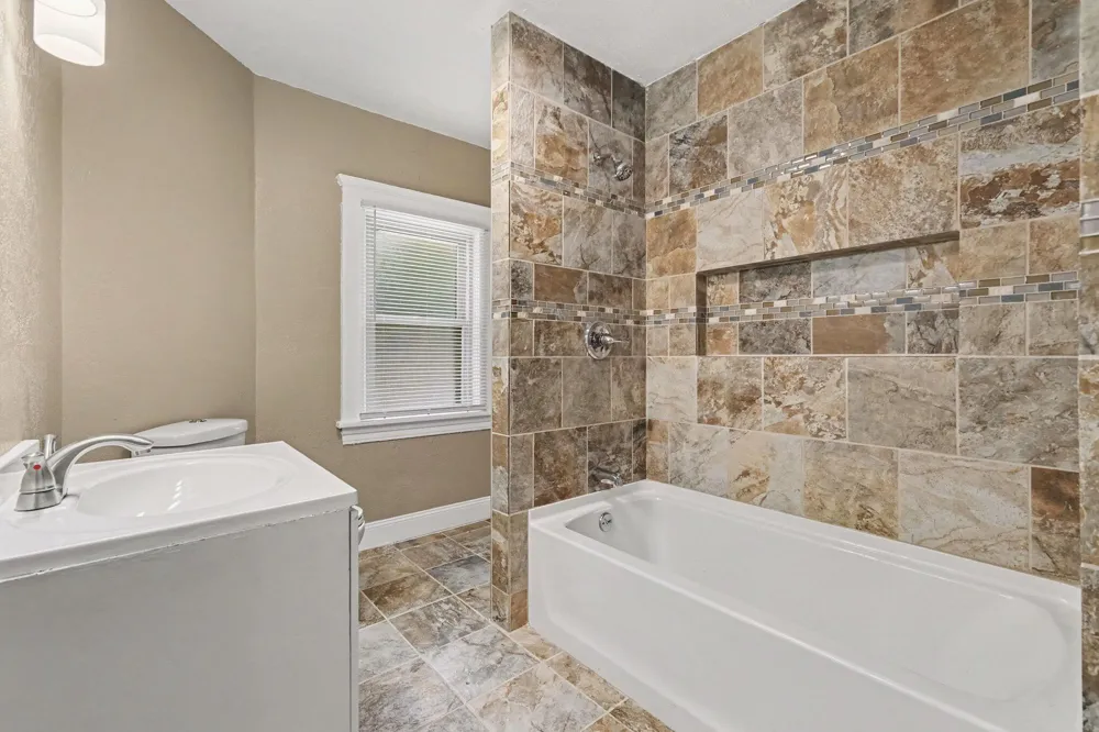 113 E Robinson Street Jackson City, MI 49203