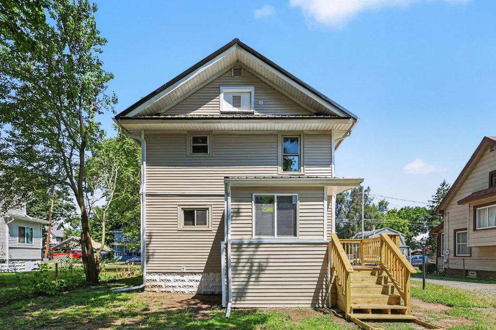 113 E Robinson Street Jackson City, MI 49203