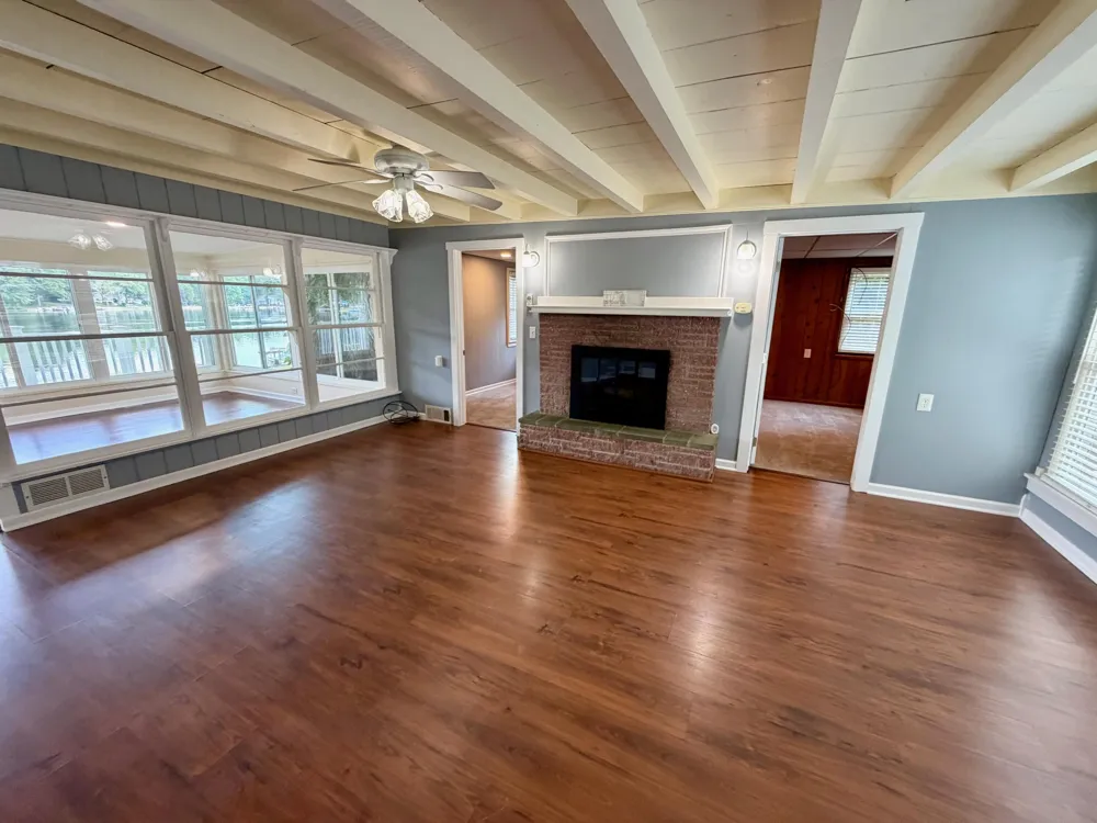 8980 Loveless Drive NE Courtland Township, MI 49341