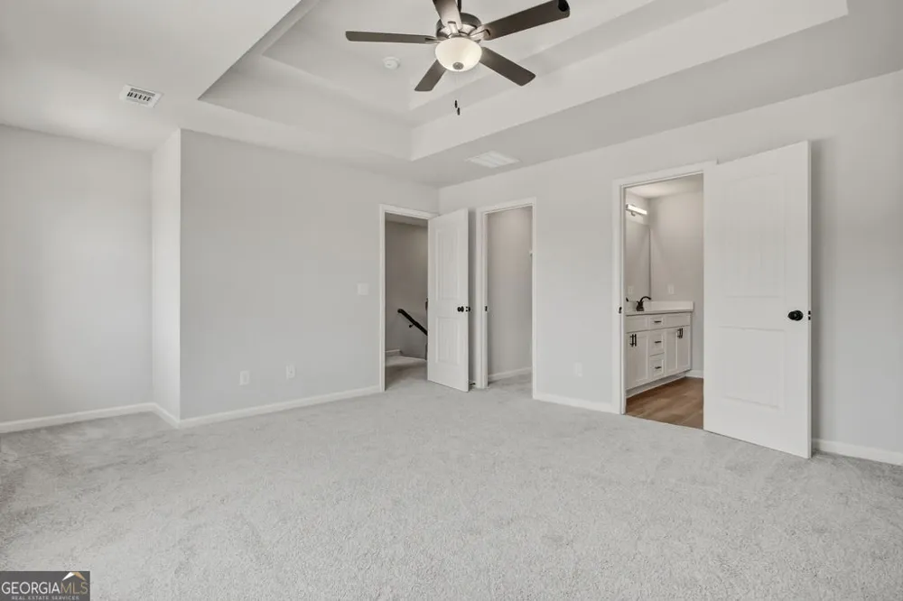36 Crest DR Hartwell, GA 30643