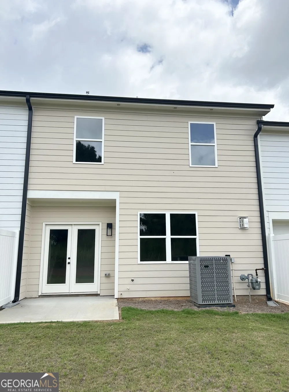 36 Crest DR Hartwell, GA 30643