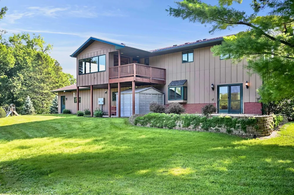 1265 Sherry Drive Minnesota City, MN 55959