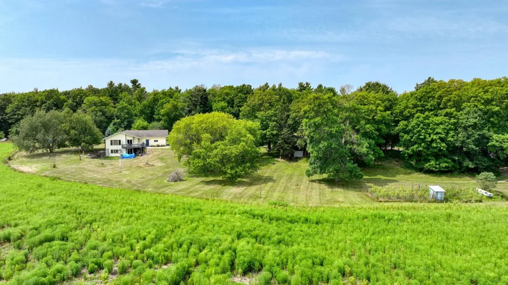 N1395 Grouse Road Sarona, WI 54870