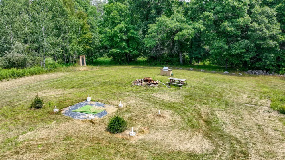 N1395 Grouse Road Sarona, WI 54870