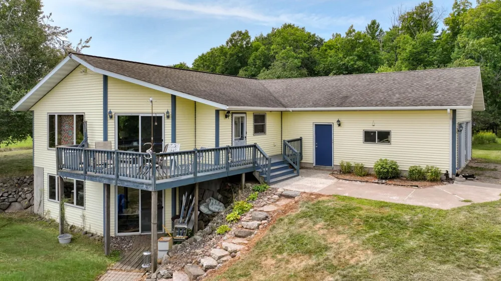 N1395 Grouse Road Sarona, WI 54870