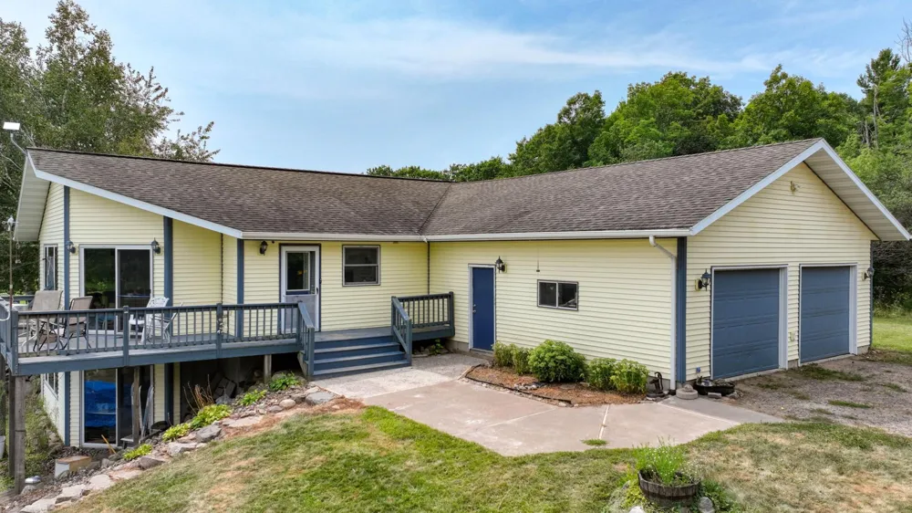 N1395 Grouse Road Sarona, WI 54870