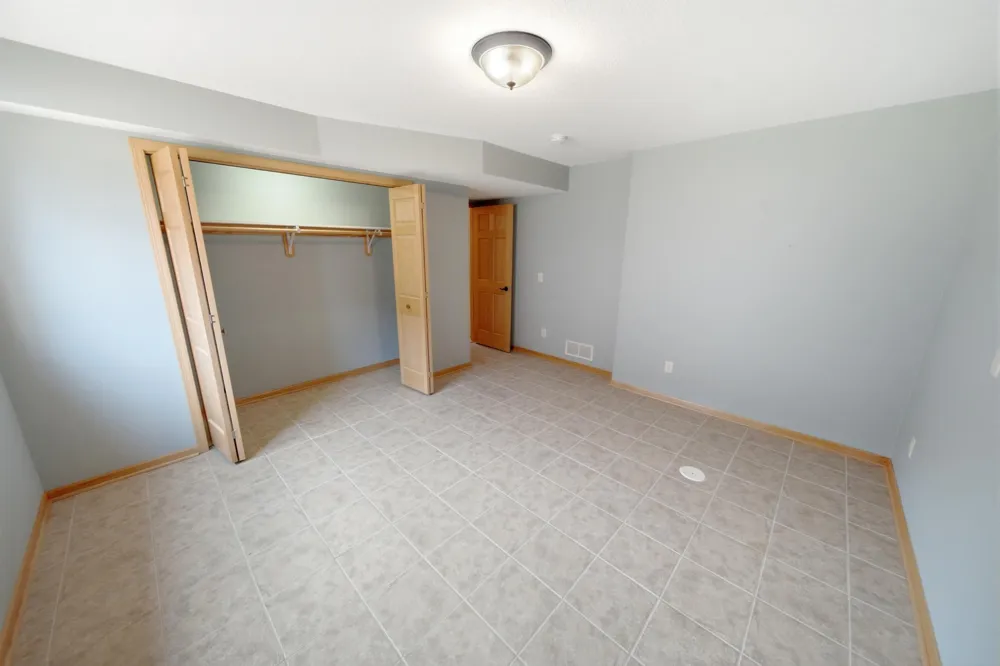 1407 Woodland Way Lake City, MN 55041