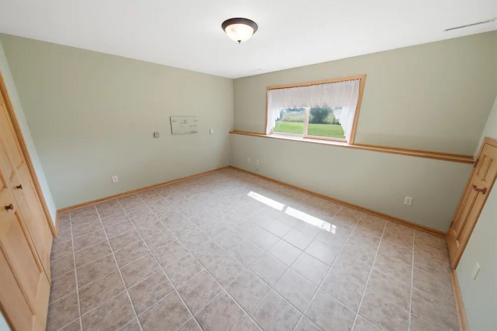 1407 Woodland Way Lake City, MN 55041