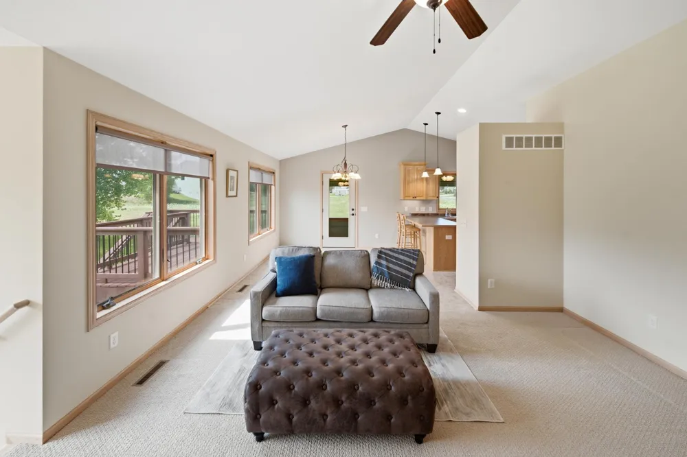 1407 Woodland Way Lake City, MN 55041