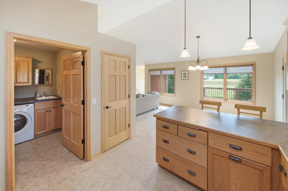 1407 Woodland Way Lake City, MN 55041