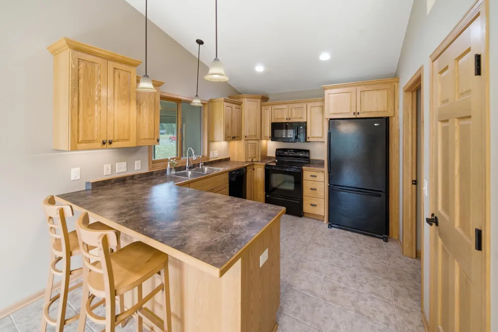 1407 Woodland Way Lake City, MN 55041