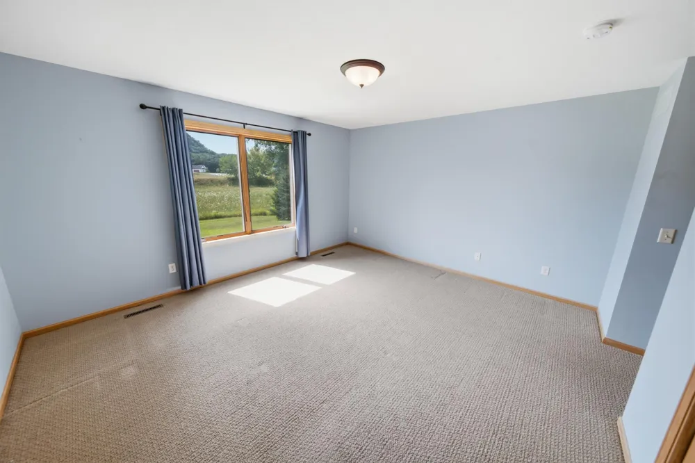 1407 Woodland Way Lake City, MN 55041
