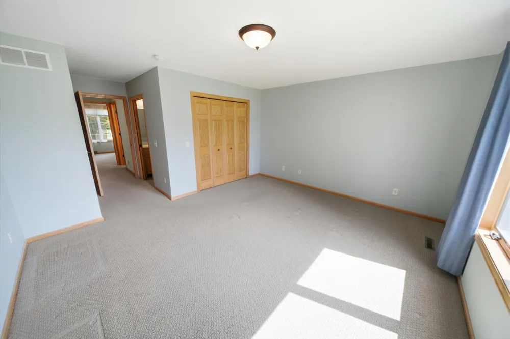1407 Woodland Way Lake City, MN 55041