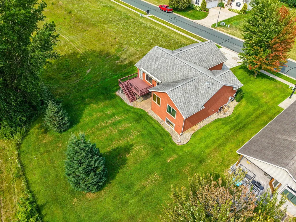 1407 Woodland Way Lake City, MN 55041