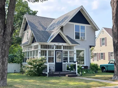 707 5th Street