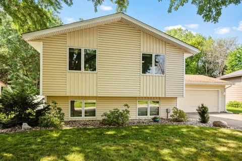 717 Dresden Drive