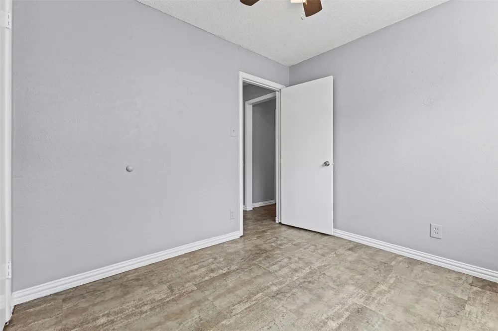 116 Highland Drive Ennis, TX 75119