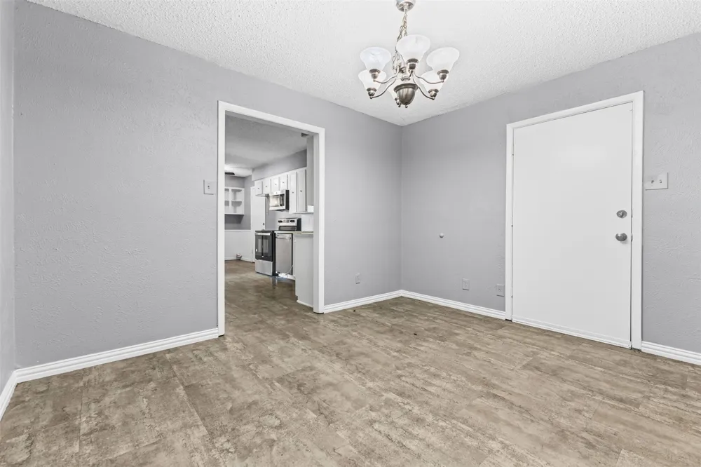 116 Highland Drive Ennis, TX 75119