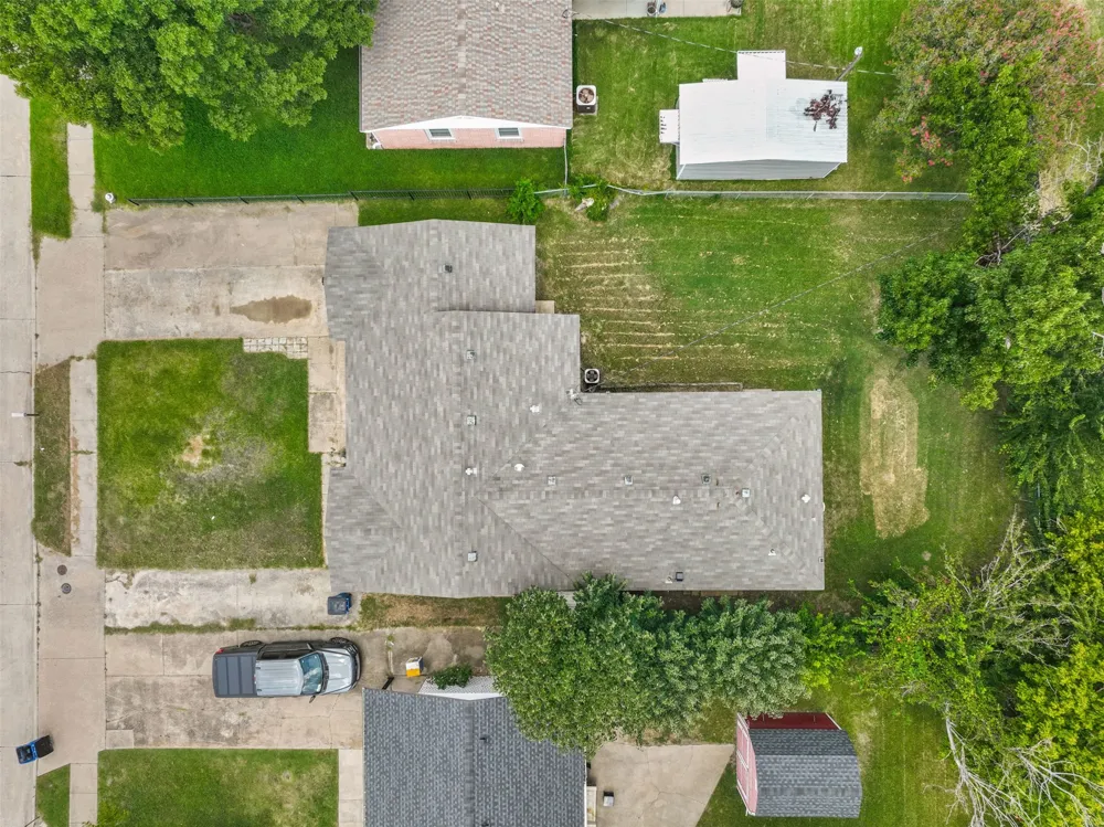 116 Highland Drive Ennis, TX 75119