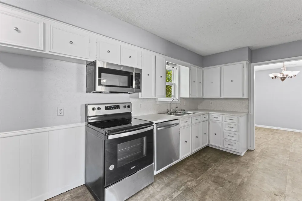 116 Highland Drive Ennis, TX 75119
