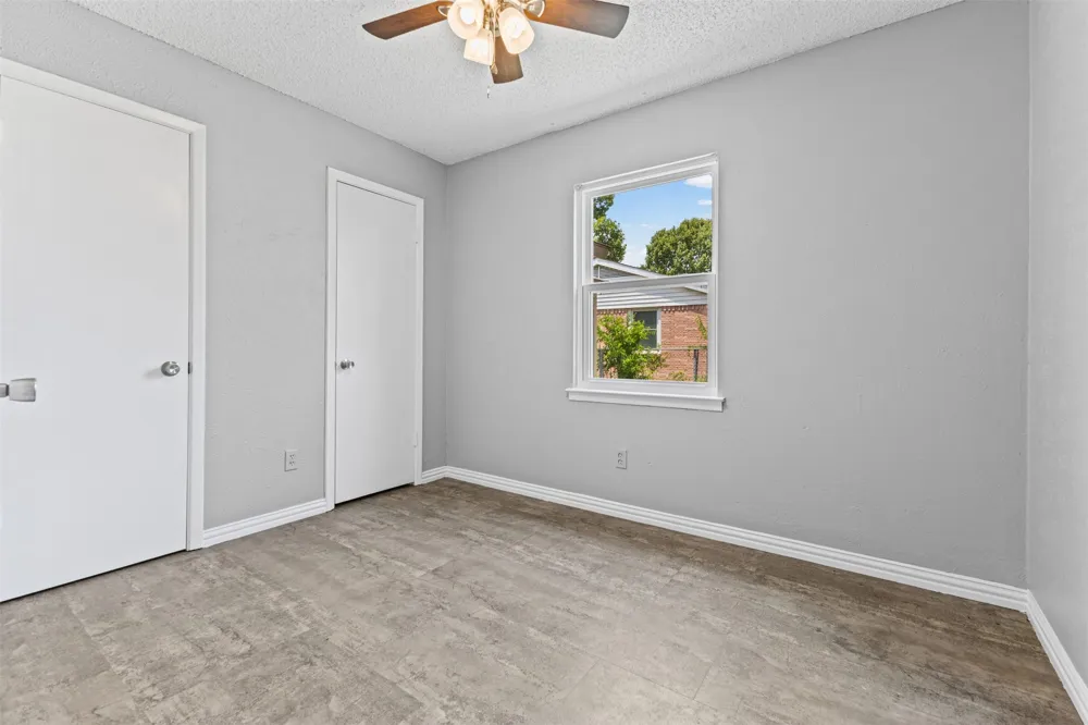 116 Highland Drive Ennis, TX 75119