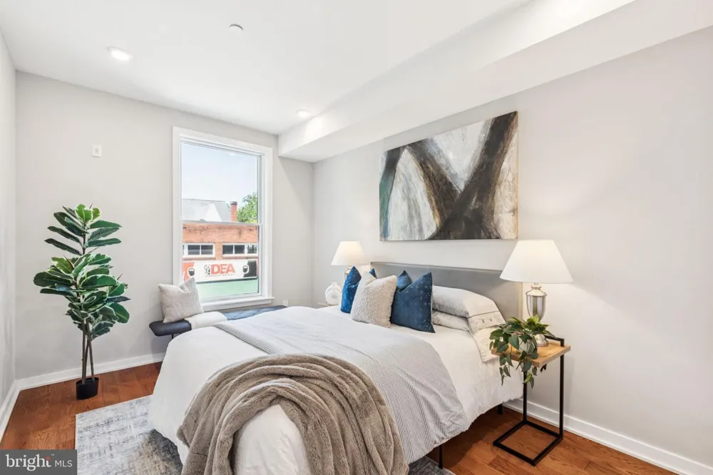 203 HAVERFORD AVENUE #203 Narberth, PA 19072