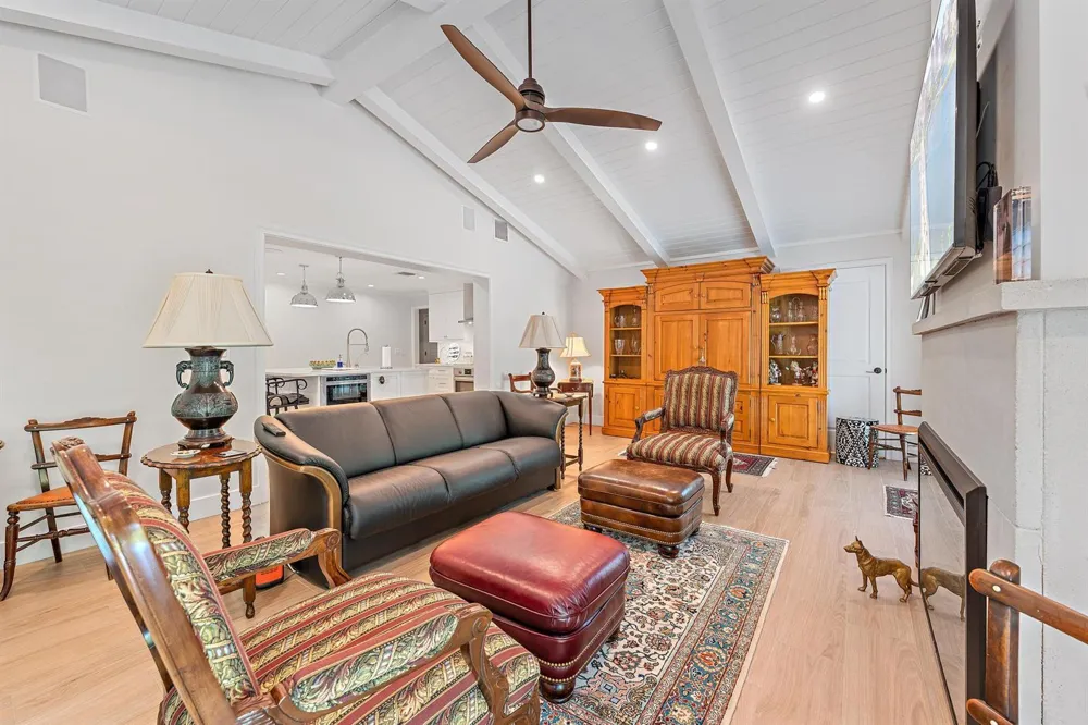 11785 Lake Shore Place North Palm Beach, FL 33408