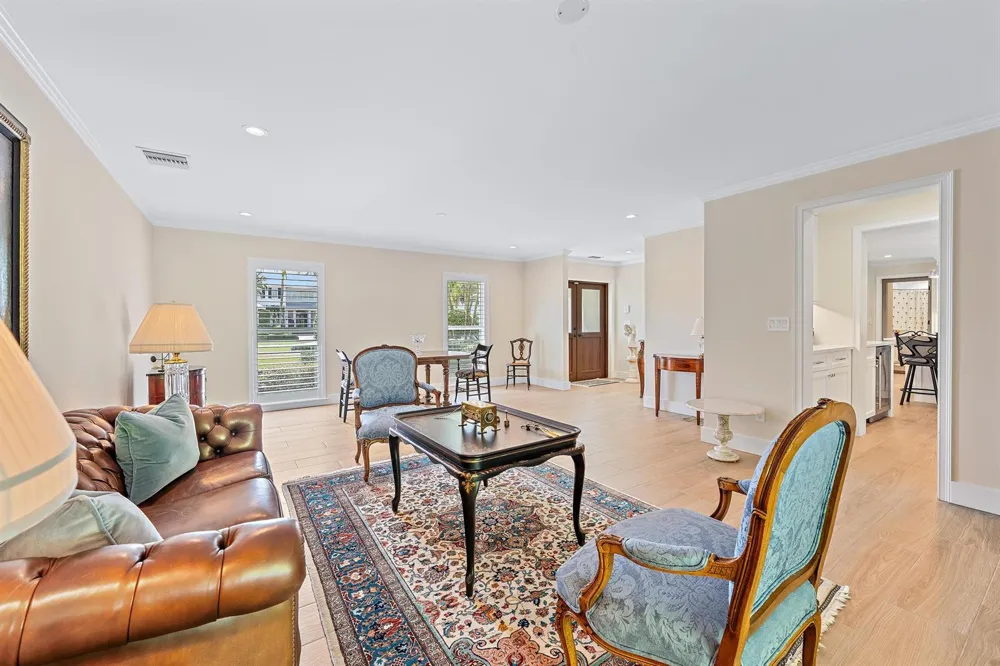 11785 Lake Shore Place North Palm Beach, FL 33408