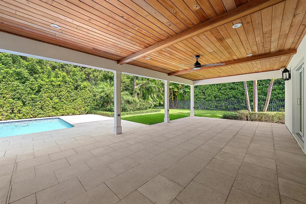 11785 Lake Shore Place North Palm Beach, FL 33408
