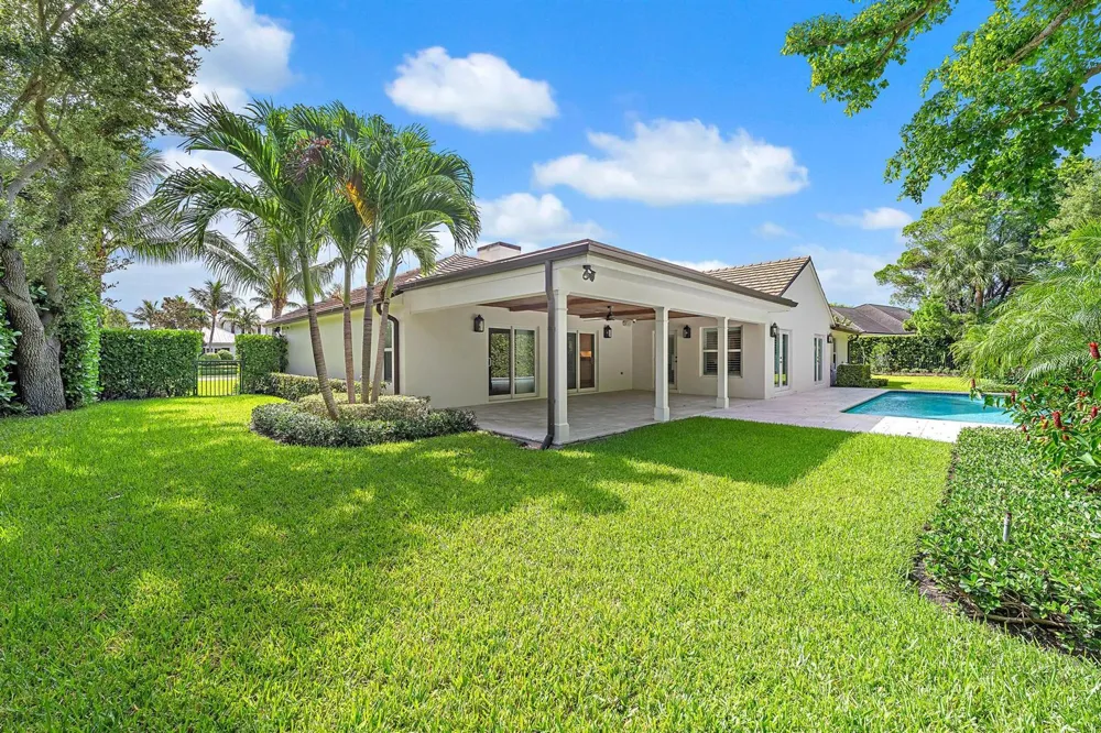 11785 Lake Shore Place North Palm Beach, FL 33408