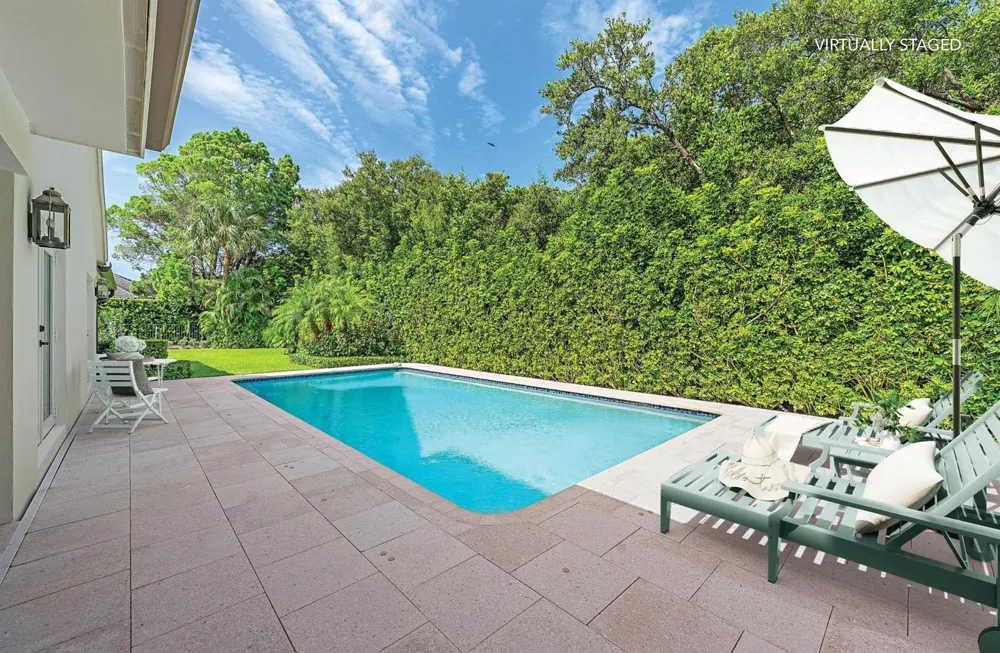 11785 Lake Shore Place North Palm Beach, FL 33408