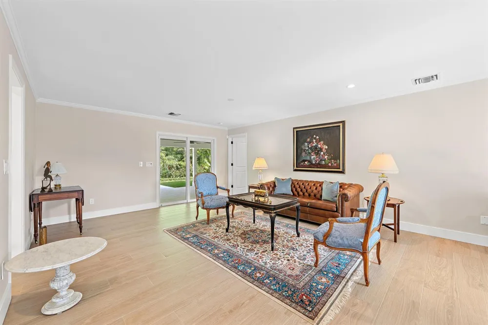 11785 Lake Shore Place North Palm Beach, FL 33408