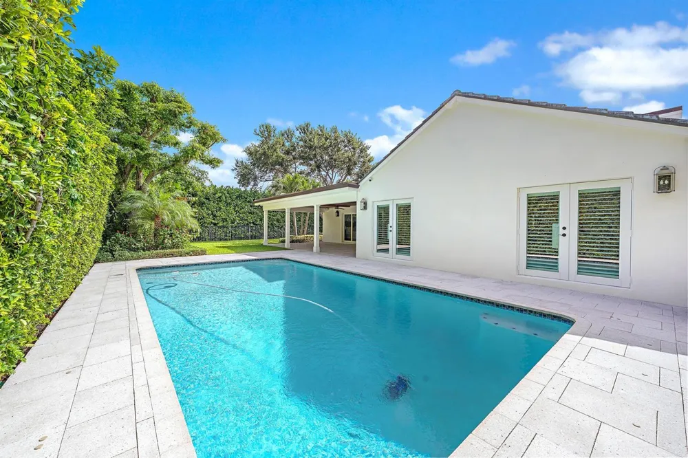 11785 Lake Shore Place North Palm Beach, FL 33408