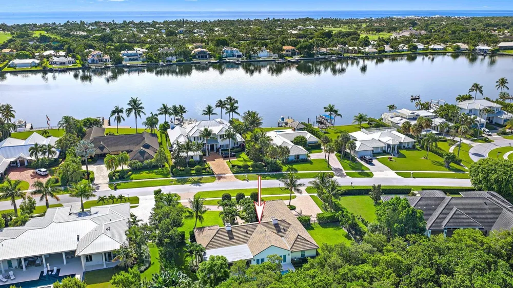 11785 Lake Shore Place North Palm Beach, FL 33408