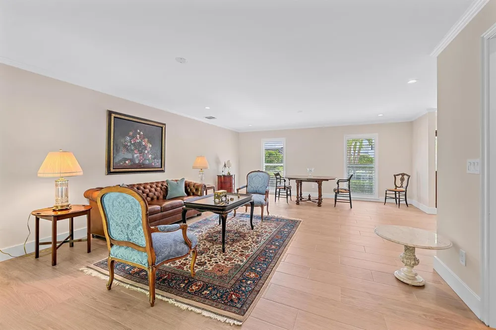 11785 Lake Shore Place North Palm Beach, FL 33408