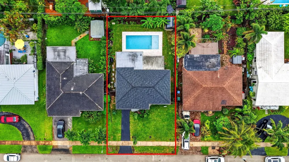 4670 NE 4TH AVENUE Oakland Park, FL 33334