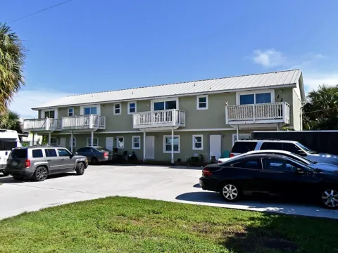 1807 Saint Lucie Court #C