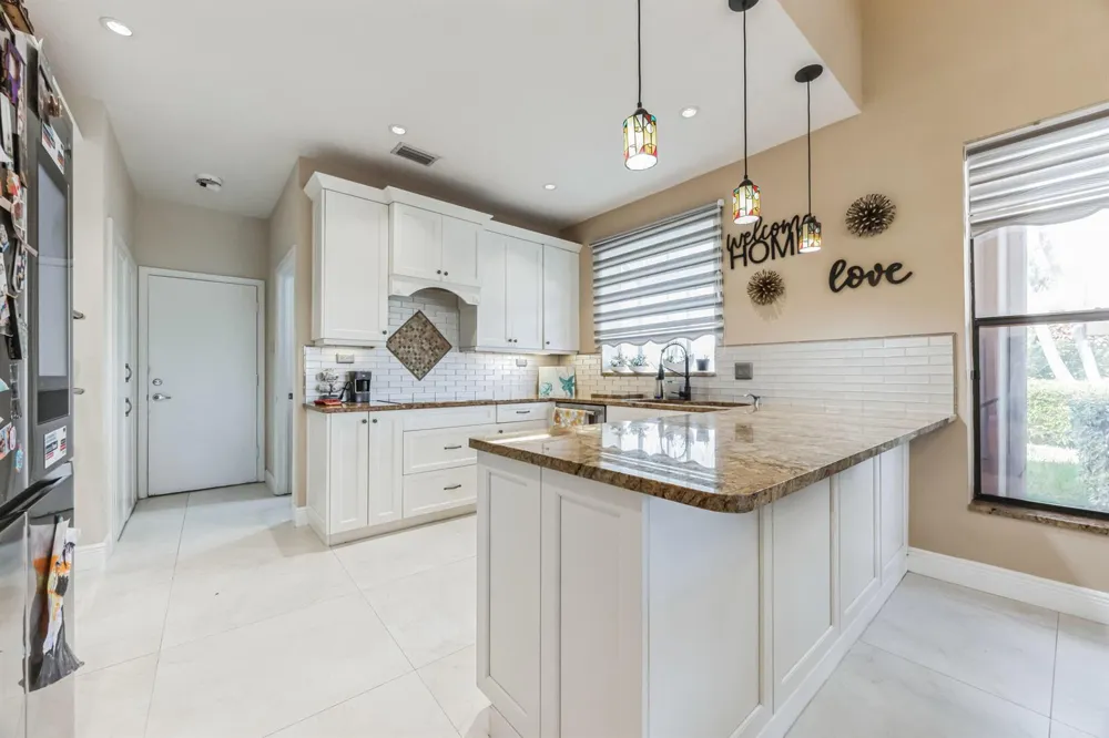 19365 CHERRY HILLS TERRACE Boca Raton, FL 33498