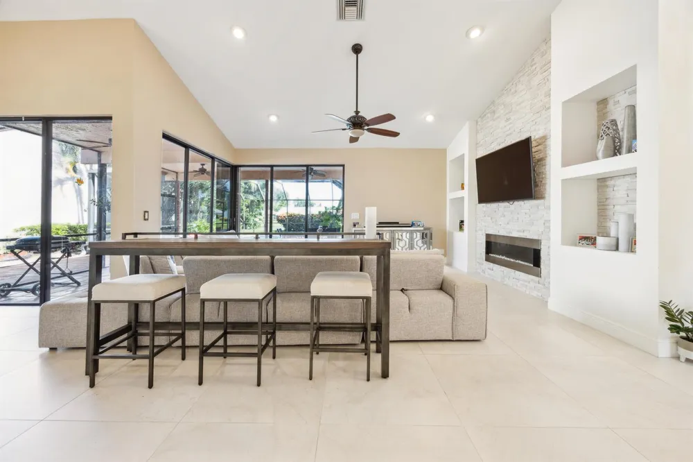 19365 CHERRY HILLS TERRACE Boca Raton, FL 33498
