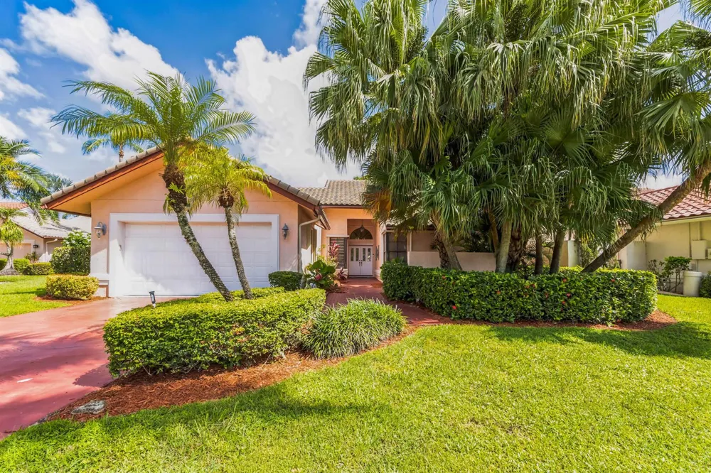 19365 CHERRY HILLS TERRACE Boca Raton, FL 33498