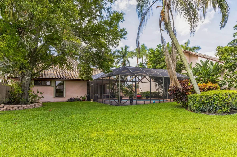 19365 CHERRY HILLS TERRACE Boca Raton, FL 33498