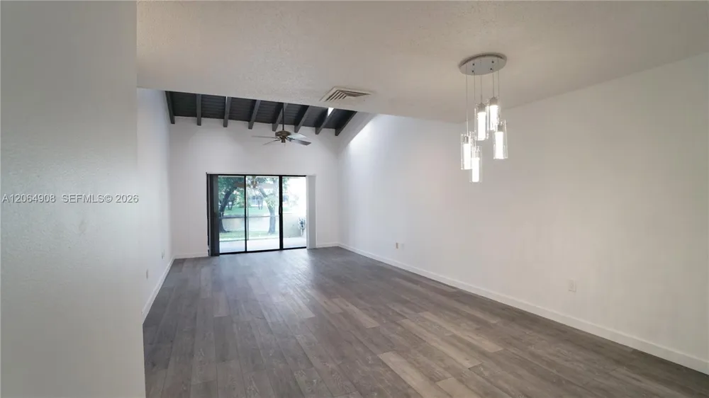 3823 Estepona Ave Doral, FL 33178