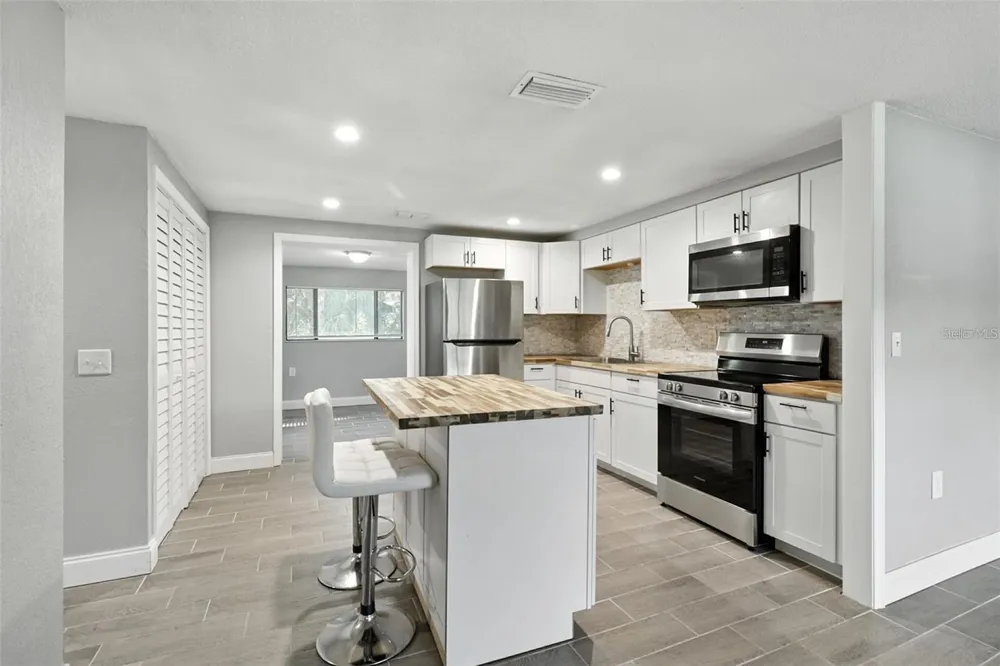 8035 GULF WAY Hudson, FL 34667