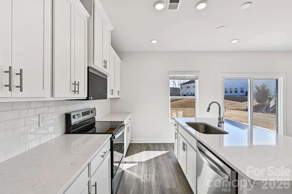 2306 Snapdragon Court Stanley, NC 28164