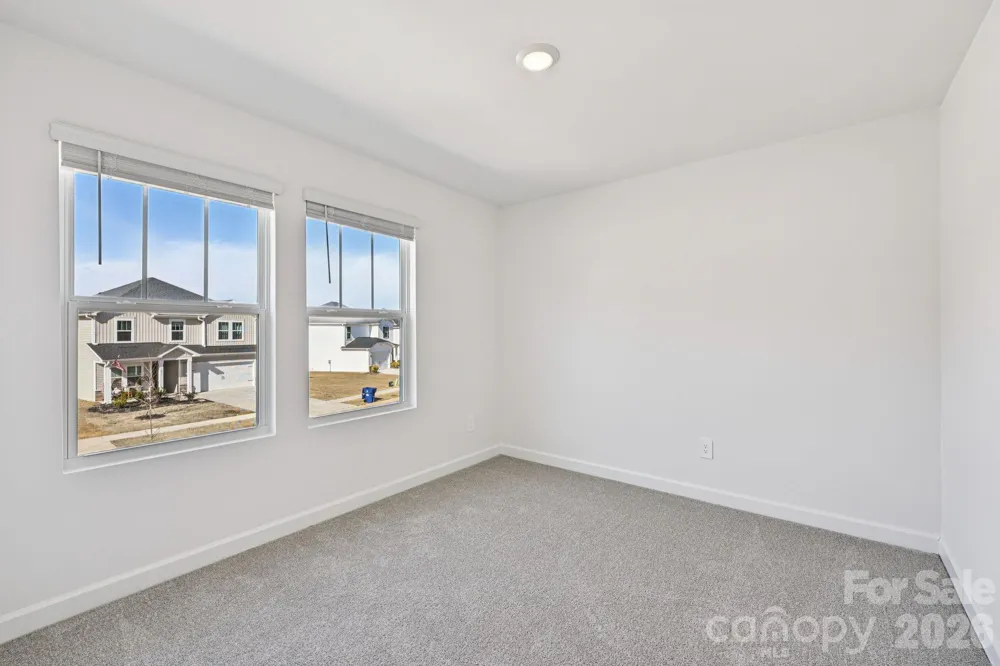 2306 Snapdragon Court Stanley, NC 28164