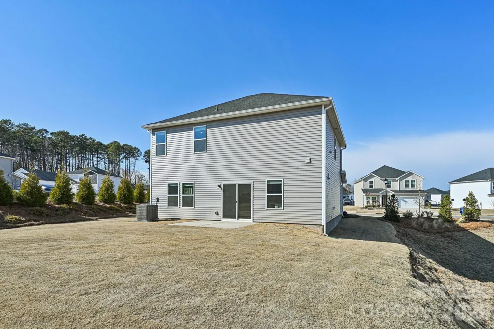 2306 Snapdragon Court Stanley, NC 28164