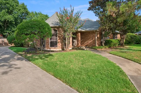 2201 Pendleton Lane
