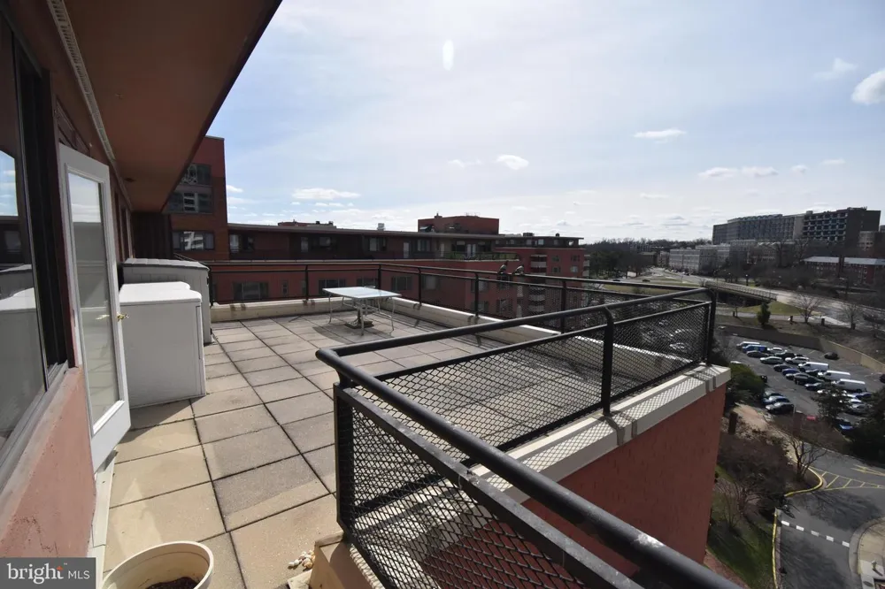 1121 ARLINGTON BOULEVARD #1011 Arlington, VA 22209